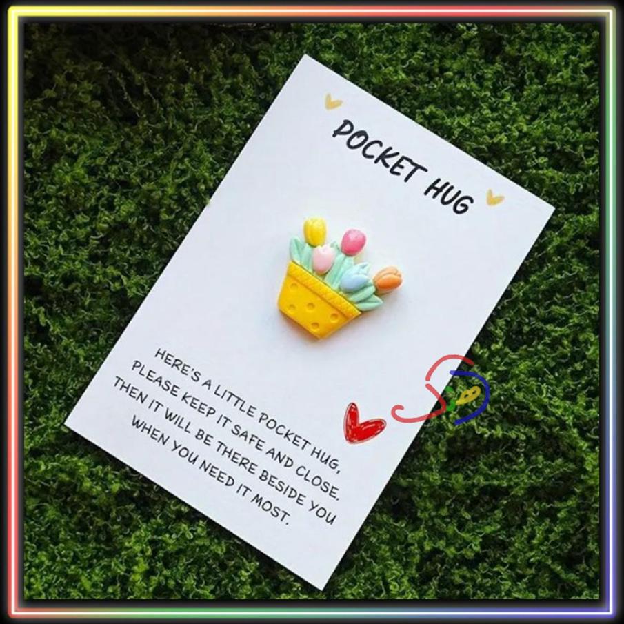 Tulip Pocket Hug