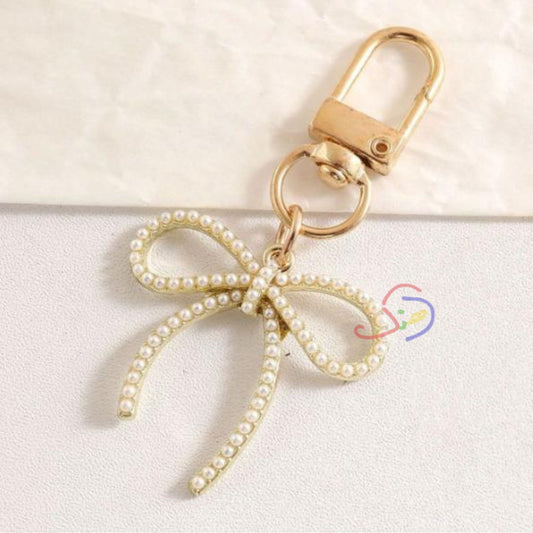 Delicate Pearly Charm