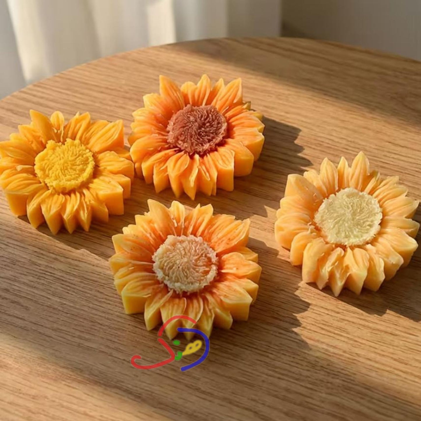 Sunlit Candle🌼