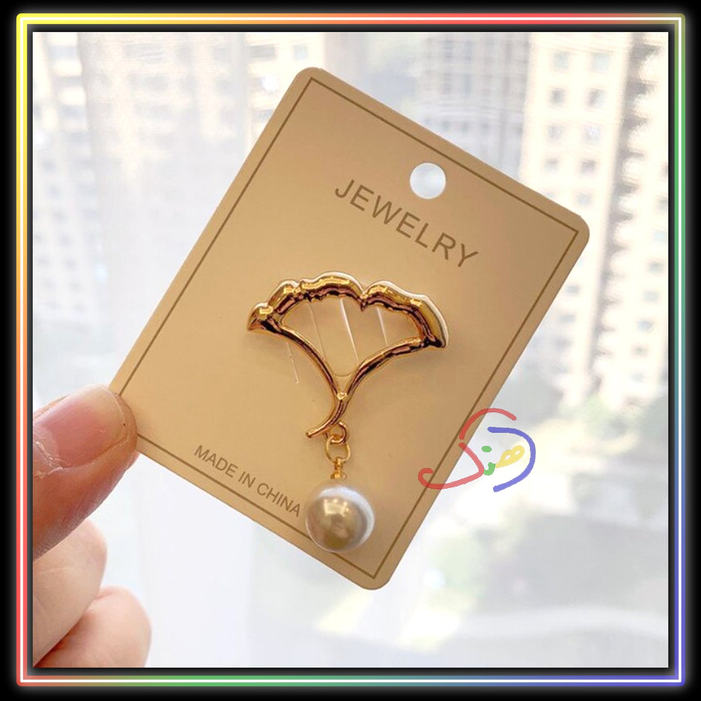 Pearl Brooch (Shell)