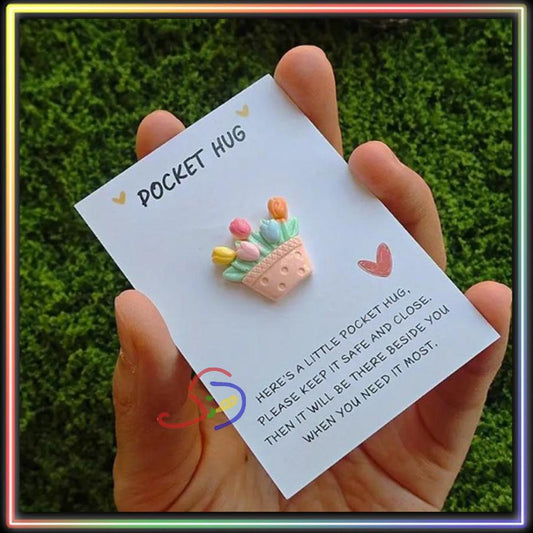 Tulip Pocket Hug