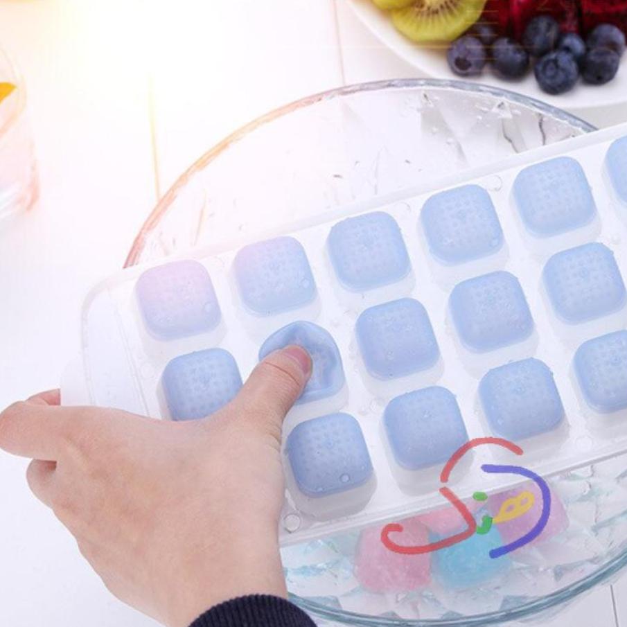 Ice Tray with Silicone Base