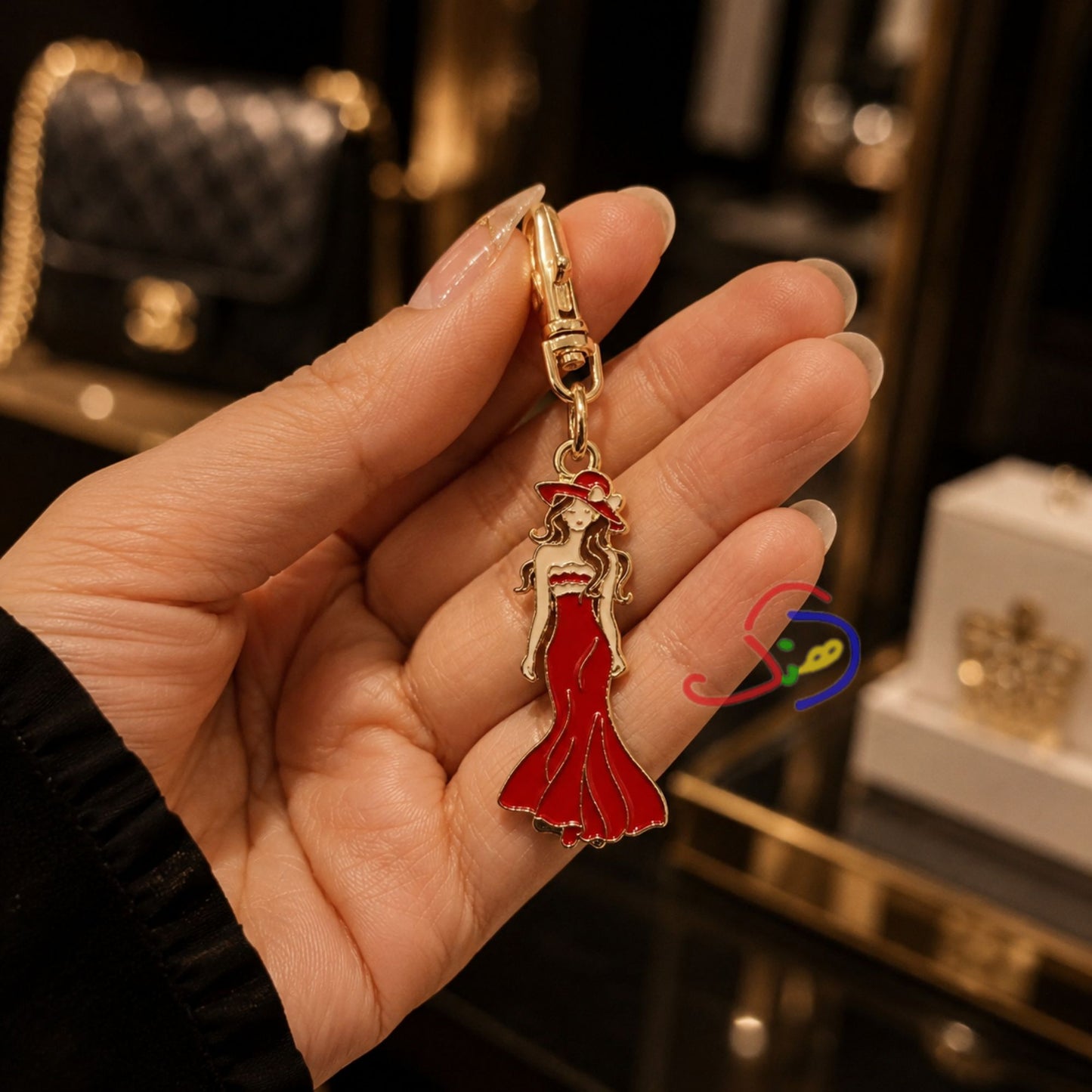 Fashion Girl Hanging