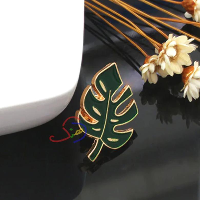 Pretty Plant Brooch