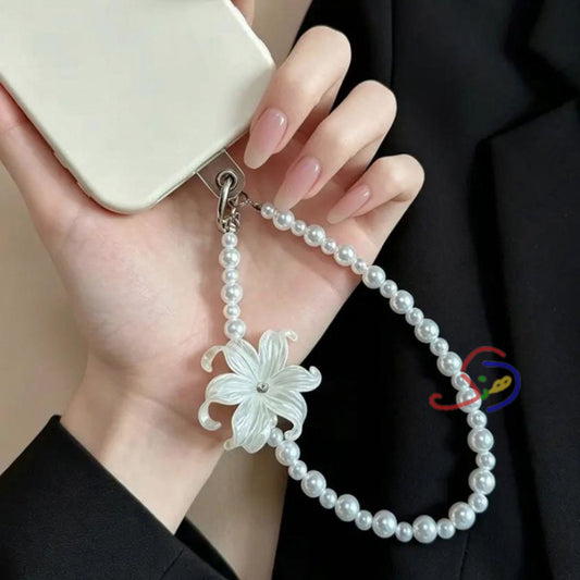 Pearly Lily Phone Charm