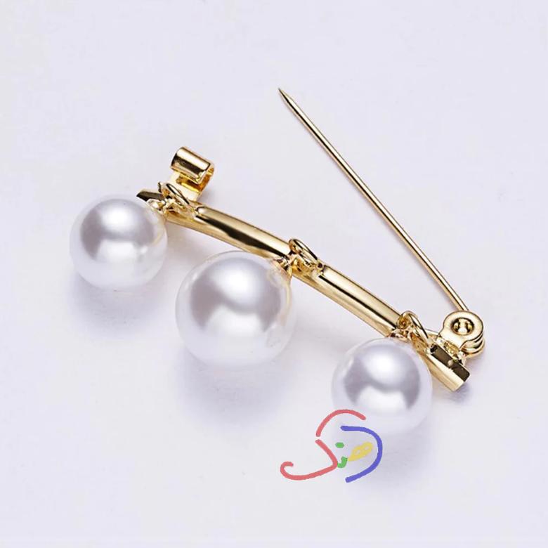 Pearly Cardigan Brooch