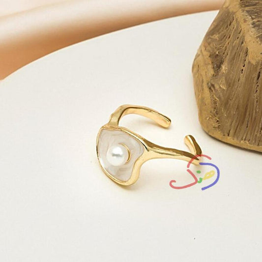 Pearl Ring
