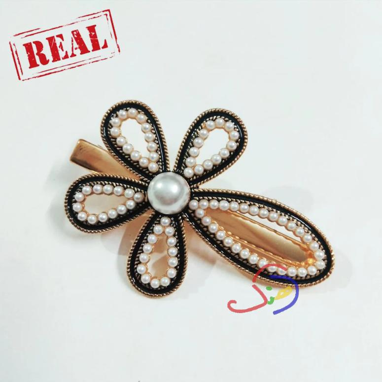 Pearly Hair Clip (Floral)