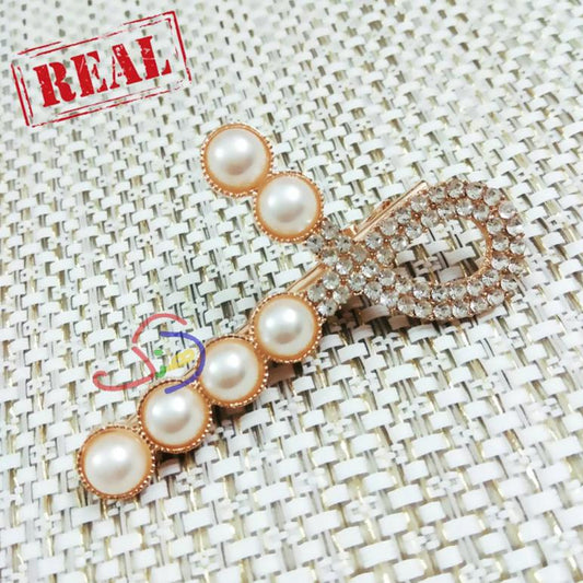 Alpha Pearly Hair Clip