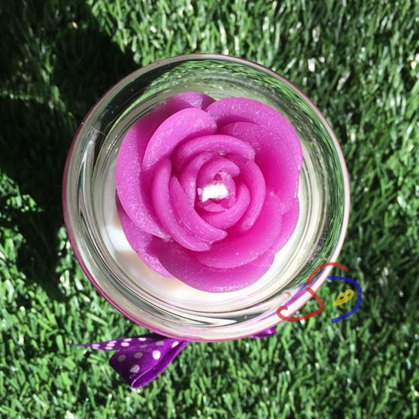 Exclusive Rosette Candle