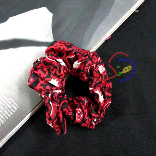 Ajrak Scrunchie (red)