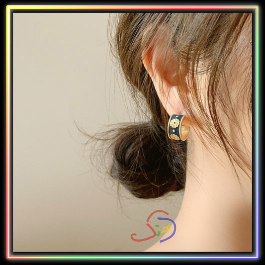 Daisy Hoop Earrings