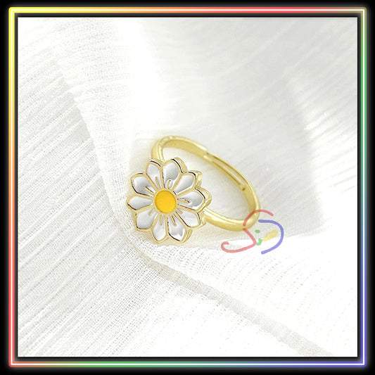 Daisy Rotatable Ring